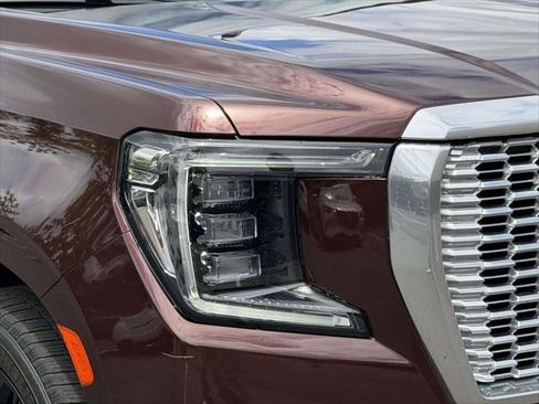 Used 2023 GMC Yukon Denali w/ Max Trailering Package AWD/4WD image 12