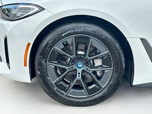 Used 2024 BMW i4 eDrive35 w/ Premium Package RWD image 27