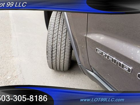 Used 2018 Jeep Grand Cherokee Limited AWD/4WD image 4
