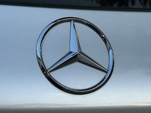 Used 2020 Mercedes-Benz GLC 300 image 21