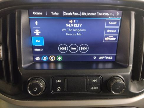 Used 2019 Chevrolet Colorado LT w/ LT Convenience Package RWD image 25