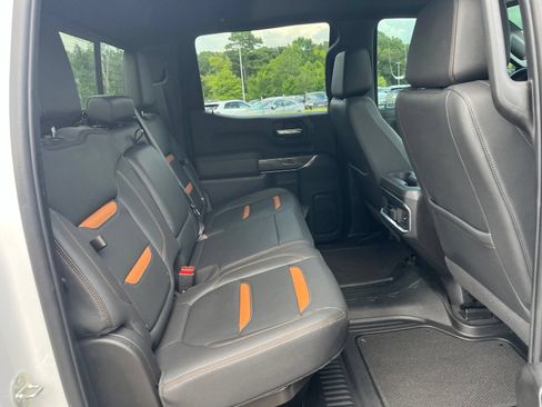 Used 2022 GMC Sierra 1500 AT4 w/ AT4 Premium Package AWD/4WD image 34