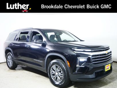 Used 2024 Chevrolet Traverse LT