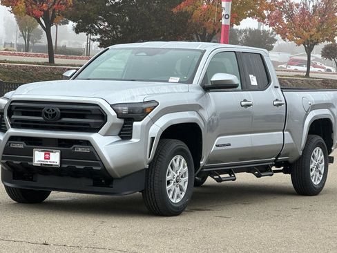 New 2026 Toyota Tacoma SR5 AWD/4WD image 7