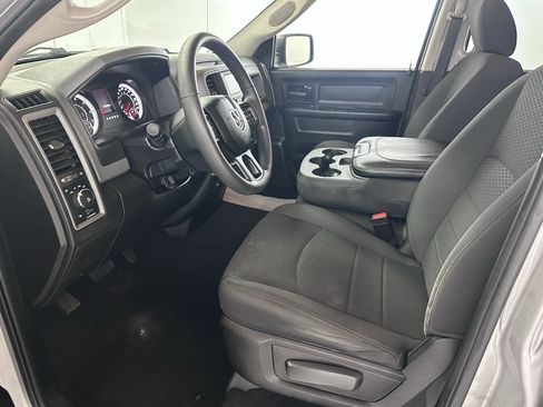 Used 2019 RAM 1500 Express image 32