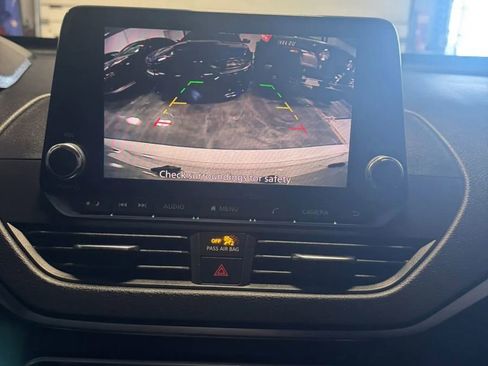 Used 2020 Nissan Altima 2.5 S FWD image 19