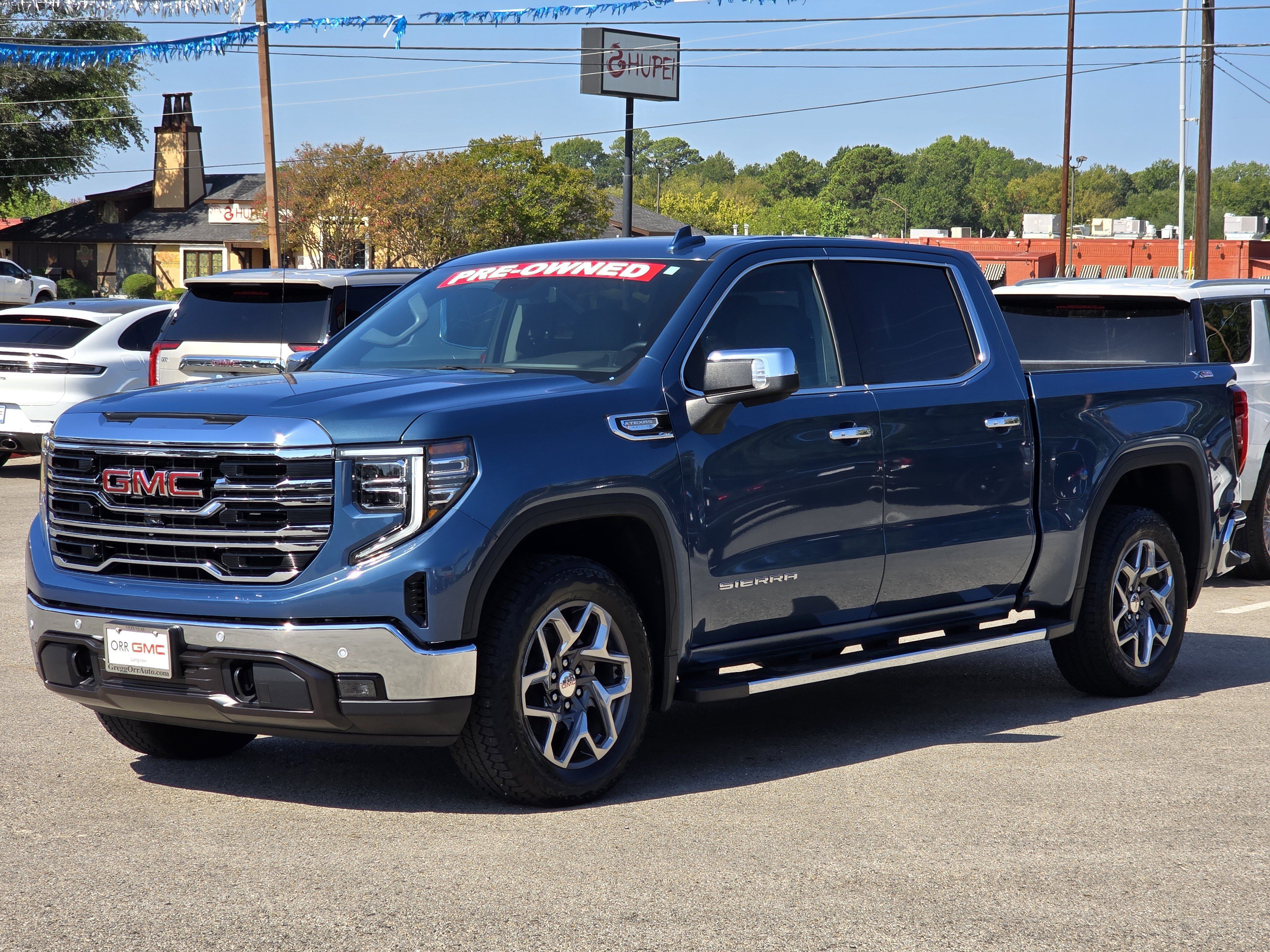 Used 2024 GMC Sierra 1500 SLT AWD/4WD image 3