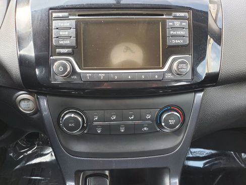Used 2017 Nissan Sentra SR Turbo w/ SR Midnight Edition FWD image 46
