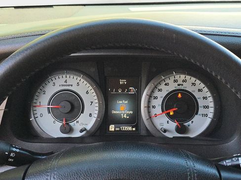 Used 2017 Toyota Sienna SE Premium FWD image 26