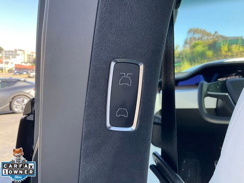 Used 2022 Tesla Model X AWD/4WD image 53