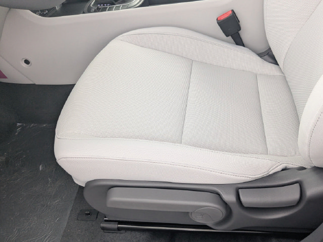 New 2027 Hyundai Kona SE FWD image 22