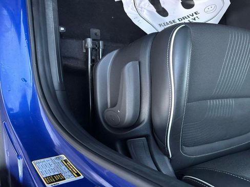 Certified 2025 Hyundai Venue Limited image 20