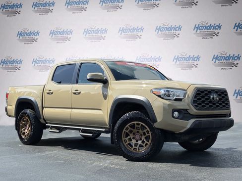 Used 2020 Toyota Tacoma TRD Off-Road AWD/4WD image 2