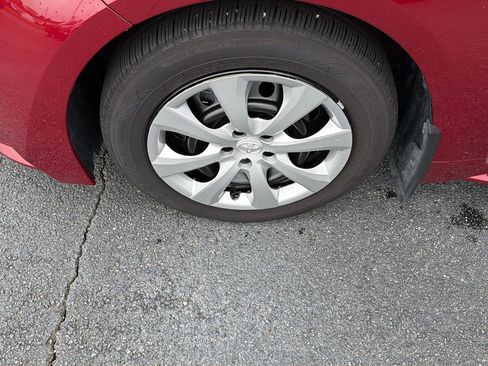 Certified 2025 Toyota Corolla LE FWD image 34