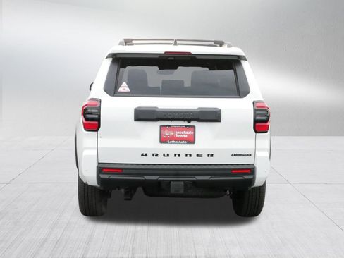 Certified 2025 Toyota 4Runner TRD Off-Road Premium image 6