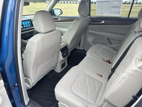 New 2026 Volkswagen Atlas SE image 22