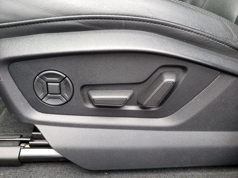 Used 2021 Audi Q7 3.0T Premium AWD/4WD image 17
