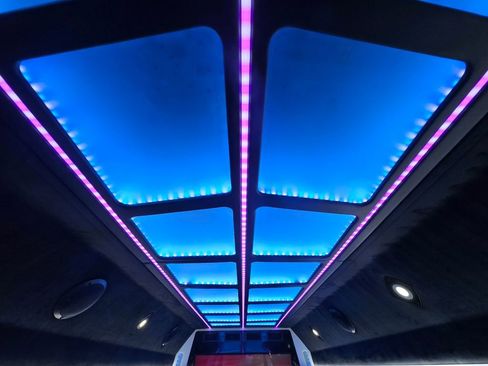 Used 2019 Mercedes-Benz Sprinter 170 image 26