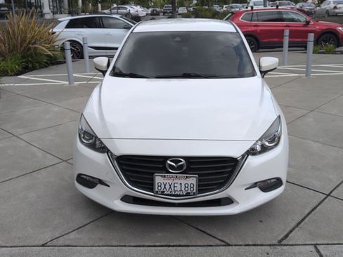 Used 2018 MAZDA MAZDA3 Sport image 3