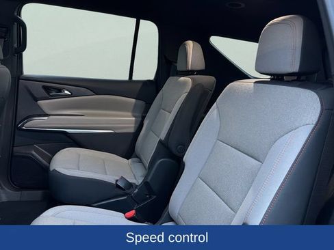 Used 2024 Chevrolet Traverse LT w/ Trailering Package FWD image 16