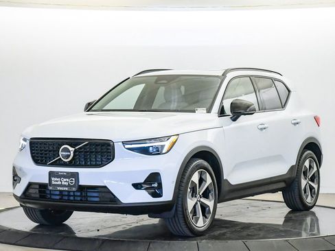 Certified 2026 Volvo XC40 B5 Plus w/ Protection Package Premier image 1