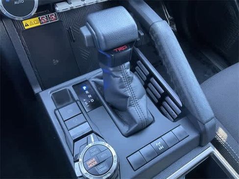 Used 2025 Toyota 4Runner TRD Off-Road image 24