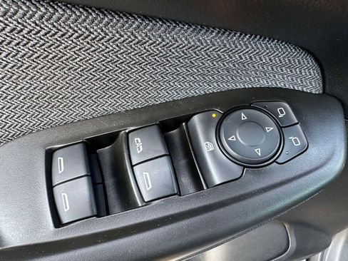 Used 2023 Chevrolet TrailBlazer LT w/ Convenience Package image 15