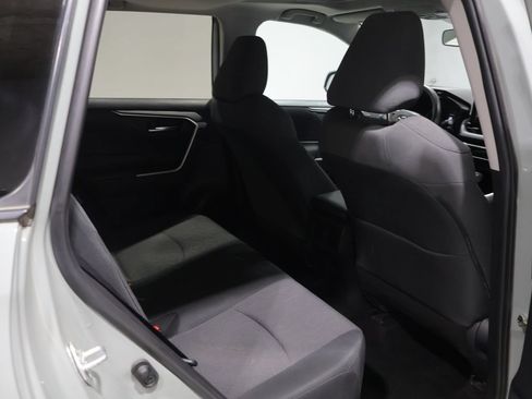 Used 2019 Toyota RAV4 XLE AWD/4WD image 20
