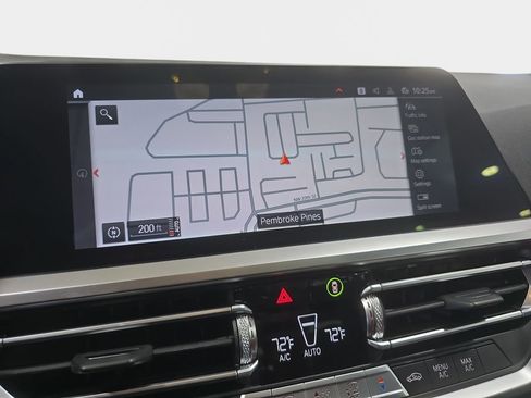 Certified 2022 BMW 330i Sedan w/ Driving Assistance Package image 18