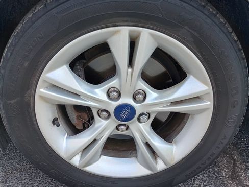 Used 2014 Ford Focus SE FWD image 23