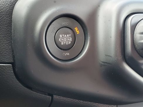 Used 2023 Jeep Wrangler Sport AWD/4WD image 14