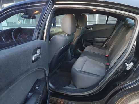 Used 2016 Dodge Charger SXT RWD image 12