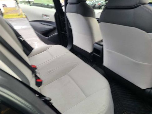 Used 2020 Toyota Corolla LE image 18