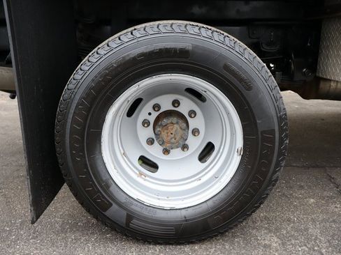 Used 2022 Ford F350 XL w/ Power Equipment Group image 10