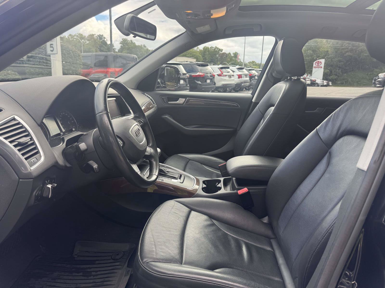 Used 2017 Audi Q5 2.0T Premium AWD/4WD image 16