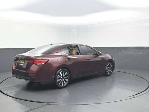 Used 2023 Nissan Sentra SV w/ SV Premium Package FWD image 6