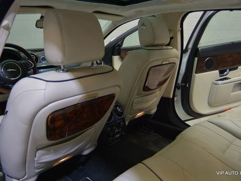 Used 2012 Jaguar XJ L image 14