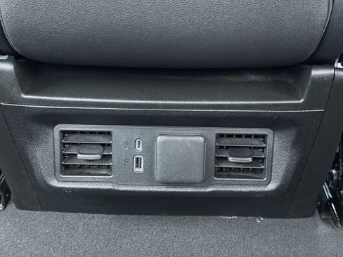 Used 2025 GMC Sierra 1500 SLT AWD/4WD image 28