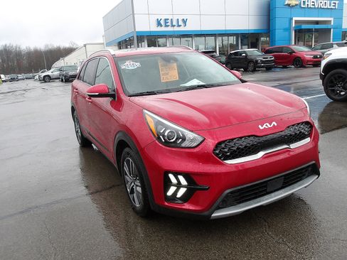 Used 2022 Kia Niro EX Premium image 1