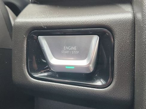 Used 2025 GMC Yukon Denali AWD/4WD image 19