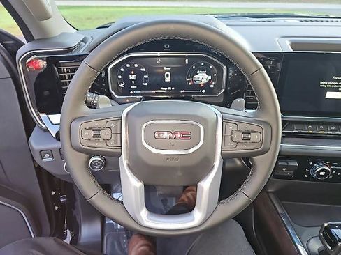 New 2026 GMC Sierra 1500 SLT w/ SLT Premium Package image 15