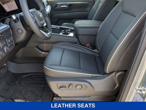 New 2026 Chevrolet Suburban Premier w/ Sun And Tow Package image 13