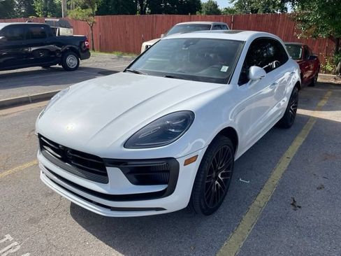 Used 2024 Porsche Macan S AWD/4WD image 2