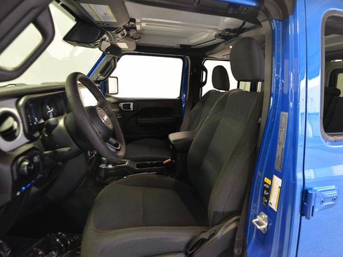 Used 2024 Jeep Wrangler Unlimited AWD/4WD image 8