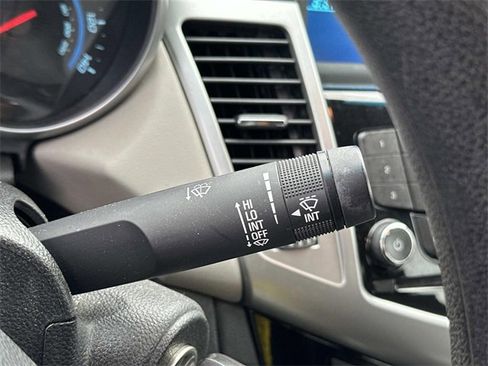 Used 2014 Chevrolet Cruze LS image 25