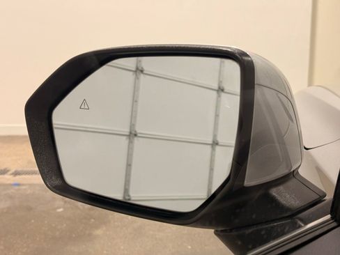 Used 2025 Hyundai Palisade SEL image 12