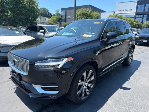 Used 2023 Volvo XC90 B6 Ultimate w/ Protection Package Premier AWD/4WD image 1