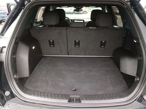 Used 2025 Chevrolet Equinox LT AWD/4WD image 15