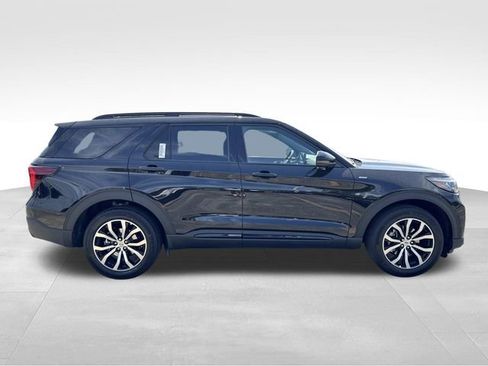 New 2026 Ford Explorer ST-Line image 8