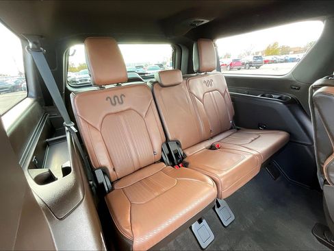 Used 2023 Ford Expedition Max King Ranch AWD/4WD image 19